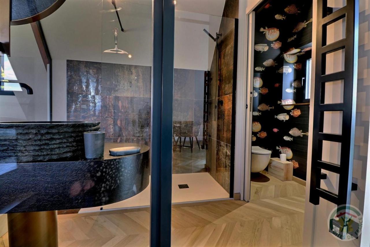 Manoir De La Droulinais Bed & Breakfast บรูซ์ ภายนอก รูปภาพ
