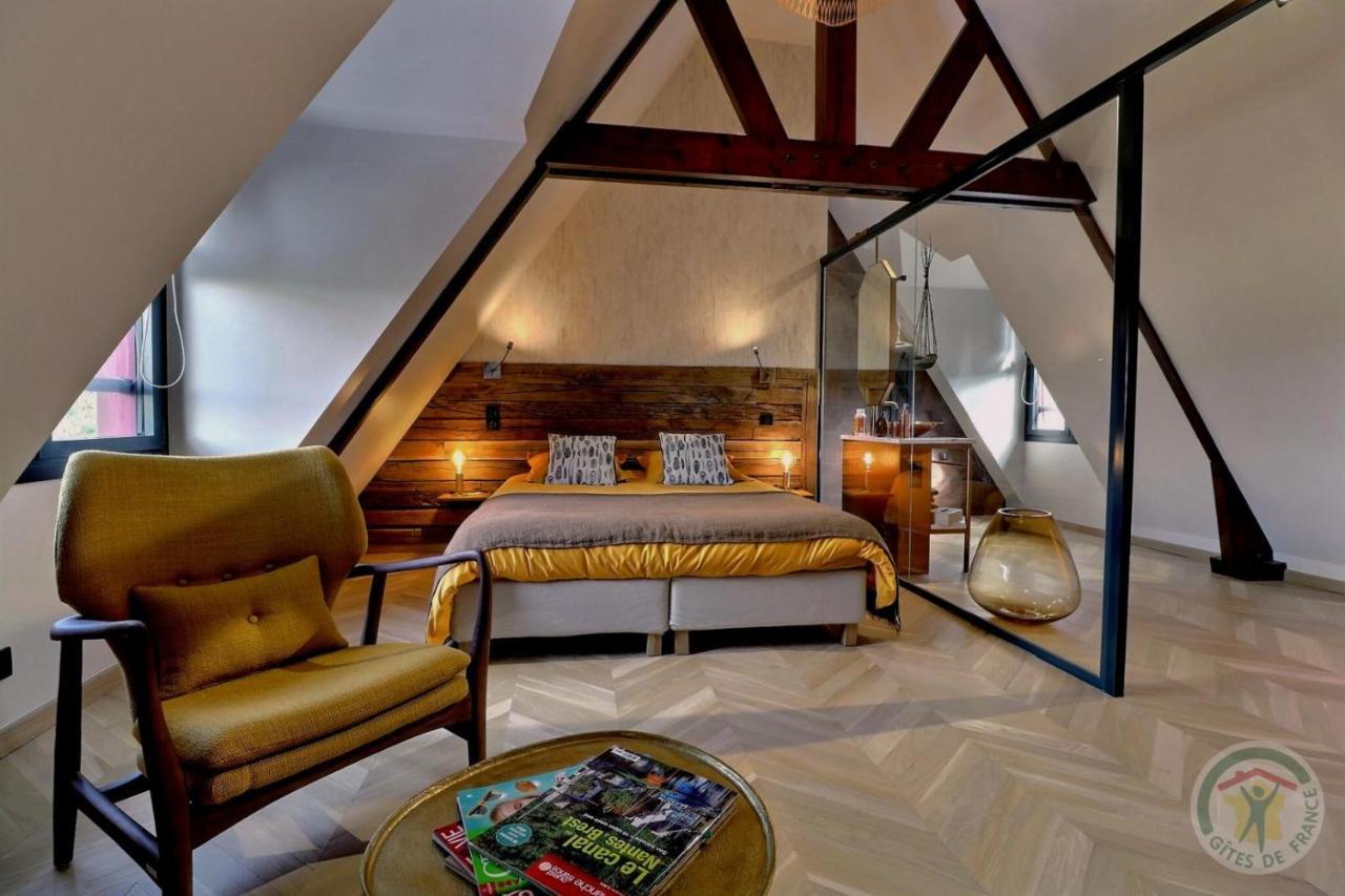 Manoir De La Droulinais Bed & Breakfast บรูซ์ ภายนอก รูปภาพ