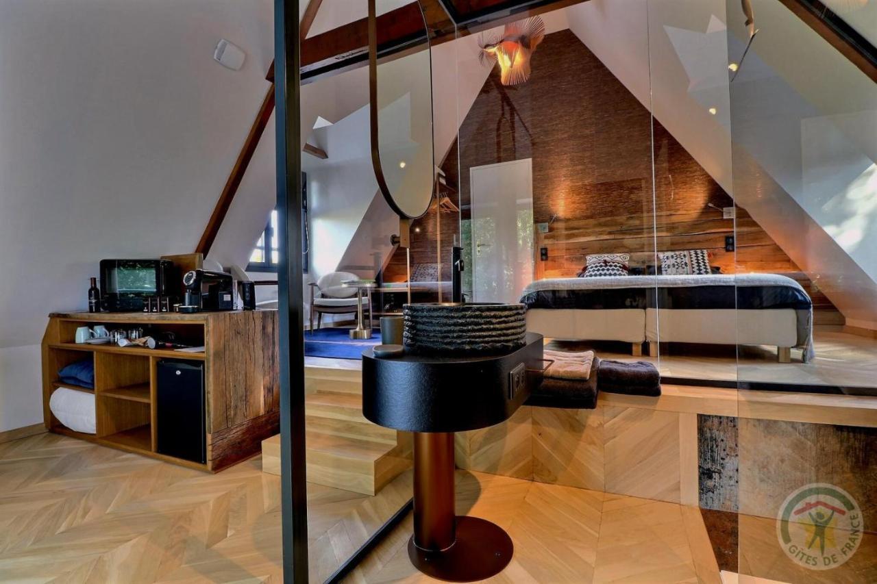 Manoir De La Droulinais Bed & Breakfast บรูซ์ ภายนอก รูปภาพ